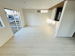 大字生路字西午新田　中古戸建 4LDKのリビング/ダイニング