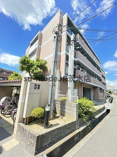 ルプルニエ ｜大阪府茨木市耳原1丁目(賃貸マンション3LDK・4階・70.00㎡)の写真 その1