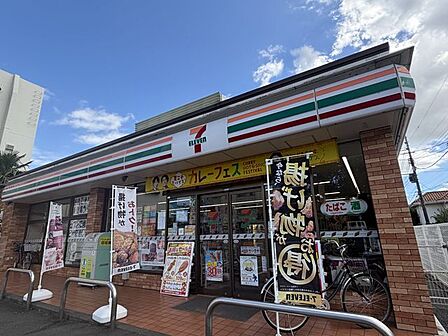 セブンイレブン都立西高前店 徒歩8分。 600m