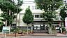 周辺：新宿区立牛込第三中学校 徒歩20分。 1560m