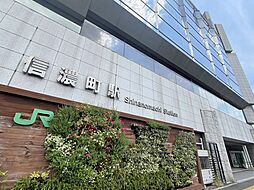 総武中央線「信濃町」駅 徒歩8分。 610m