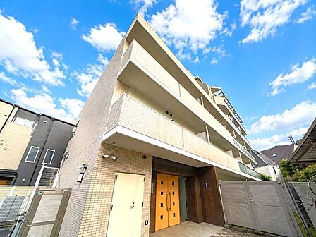 複数路線利用可能な立地。お出かけ先に合わせて使い分けができ便利です。