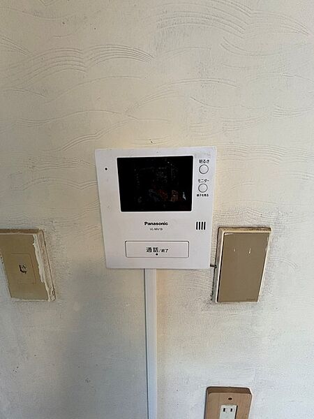 detached 埼玉県比企郡吉見町大字南吉見1990-16

地図を見る