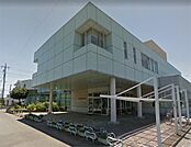 東松山市立高坂図書館（451m）