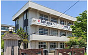 東松山市立松山中学校（99m）