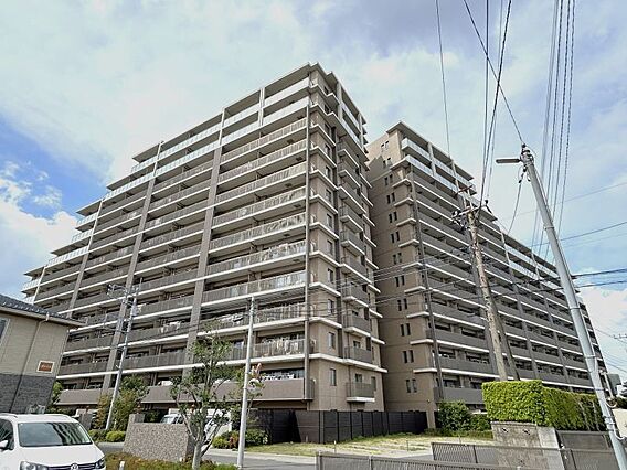 13階建ての4...