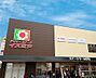 周辺：【スーパー】Izumiya(イズミヤ) 伏見店まで422ｍ