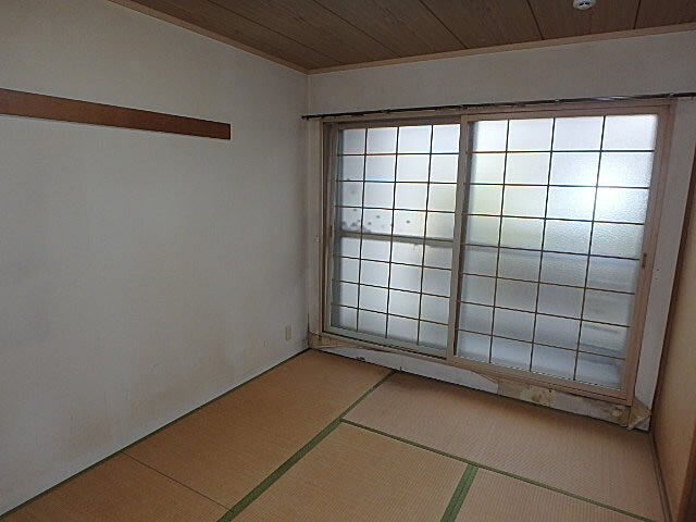 和室 グラン・ドムール西岡 1階/-