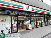 セブンイレブン南浦和文化通り店 徒歩9分。 670m