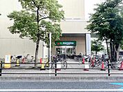 マルエツナリア武蔵浦和店 徒歩11分。 880m