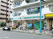 ローソンストア100わらび中央店 842m