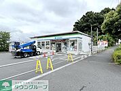 ファミリーマートさいたま中尾店 徒歩10分。 730m