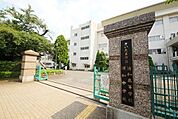 さいたま市立浦和高校 422m