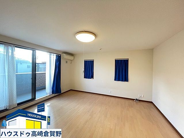 室内 前橋市川曲町