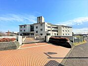 厚木市立森の里小学校（300m）