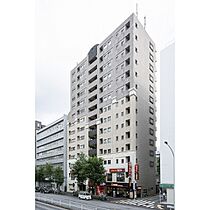 東京都新宿区新宿１丁目33-10（賃貸マンション1R・13階・30.30㎡） その1