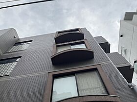 東京都新宿区市谷仲之町4-29（賃貸マンション1LDK・2階・41.50㎡） その1