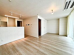 東京メトロ日比谷線 広尾駅 徒歩13分の賃貸マンション 3階1LDKのリビング/ダイニング