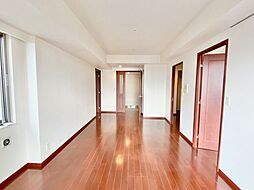 JR山手線 五反田駅 徒歩8分の賃貸マンション 23階3LDKのリビング/ダイニング