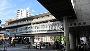 日暮里駅(東京都交通局 日暮里・舎人ライナー) 徒歩6分。 450m