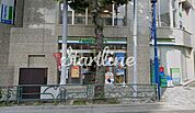 ファミリーマート神宮前三丁目店 徒歩1分。 70m
