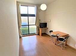 JR鹿児島本線 鹿児島中央駅 バス15分 中草牟田下車 徒歩10分の賃貸アパート 2階1Kのリビング/ダイニング