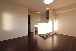 JR鹿児島本線 川内駅 火扇下車 3.5kmの賃貸アパート 2階1LDKのリビング/ダイニング