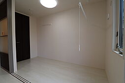 肥薩おれんじ鉄道 上川内駅 南国交通　暮橋バス停下車 徒歩19分の賃貸アパート 1階1LDKのリビング/ダイニング