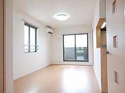 JR指宿枕崎線 谷山駅 バス11分 中山校前下車 徒歩5分の賃貸アパート 3階1LDKのリビング/ダイニング