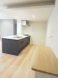 鹿児島市電1系統 荒田八幡駅 二中通駅　徒歩16分、　鹿児島下車 徒歩13分の賃貸マンション 2階3LDKのリビング/ダイニング