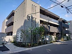 鹿児島市電1系統 荒田八幡駅 二中通駅　徒歩16分、　鹿児島下車 徒歩13分