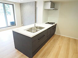 鹿児島市電1系統 荒田八幡駅 二中通駅　徒歩16分、　鹿児島下車 徒歩13分の賃貸マンション 3階3LDKのリビング/ダイニング