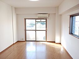 鹿児島市電1系統 荒田八幡駅 徒歩7分の賃貸マンション 3階1Kのリビング/ダイニング