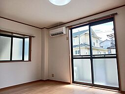 JR鹿児島本線 川内駅 バス6分 中越通り下車 徒歩3分の賃貸アパート 1階1Kのリビング/ダイニング