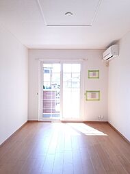 JR鹿児島本線 鹿児島中央駅 バス18分 伊敷脇田下車 徒歩8分の賃貸アパート 1階1LDKのリビング/ダイニング