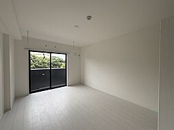 鹿児島市電2系統 市役所前駅 徒歩8分の賃貸マンション 1階ワンルームのリビング/ダイニング