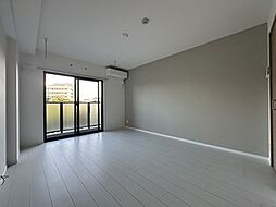 鹿児島市電2系統 市役所前駅 徒歩8分の賃貸マンション 2階1Kのリビング/ダイニング