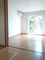 JR鹿児島本線 上伊集院駅 バス20分 春山三文字下車 徒歩7分の賃貸アパート 1階2DKのリビング/ダイニング