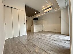 鹿児島市電1系統 武之橋駅 徒歩9分の賃貸マンション 8階1LDKのリビング/ダイニング