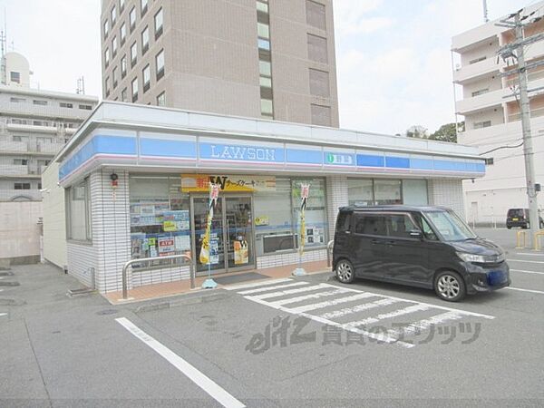 画像20:ローソン　JR三郷駅前店まで1200メートル