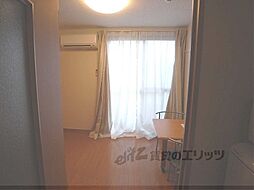 レオパレスアールズコート 202 2階1Kのリビング/ダイニング