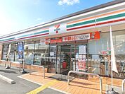 セブンイレブン　枚方伊加賀本町店まで270メートル