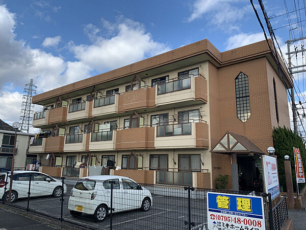 プチシャトウ ｜兵庫県加東市上滝野(賃貸マンション3DK・3階・55.44㎡)の写真 その1