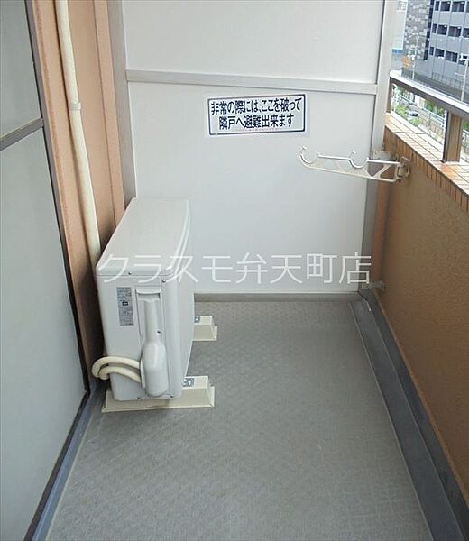 バルコニー