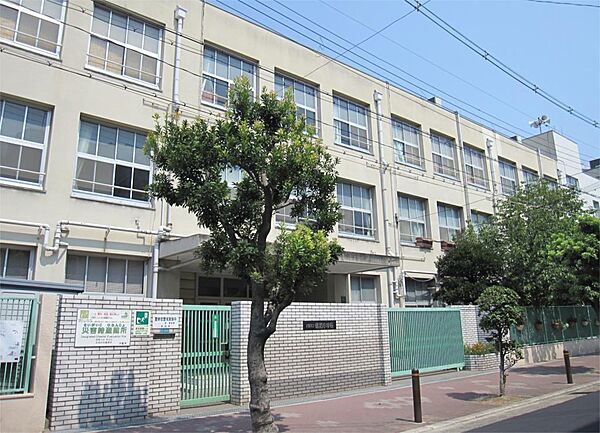 画像19:大阪市立磯路小学校（315m）
