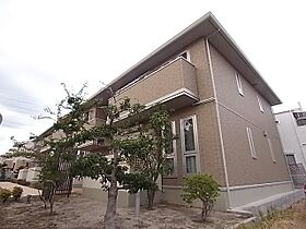 兵庫県伊丹市荻野８丁目（賃貸アパート2LDK・1階・61.71㎡） その1