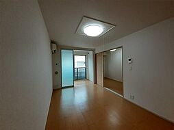 フレイム ガーデン 1階1LDKのリビング/ダイニング