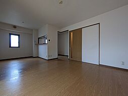 グリーンエクセル稲野 3階3LDKのリビング/ダイニング