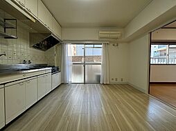 居間