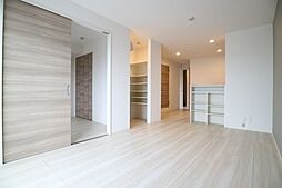 レ リヤン ファミリオ8 1階2LDKのリビング/ダイニング